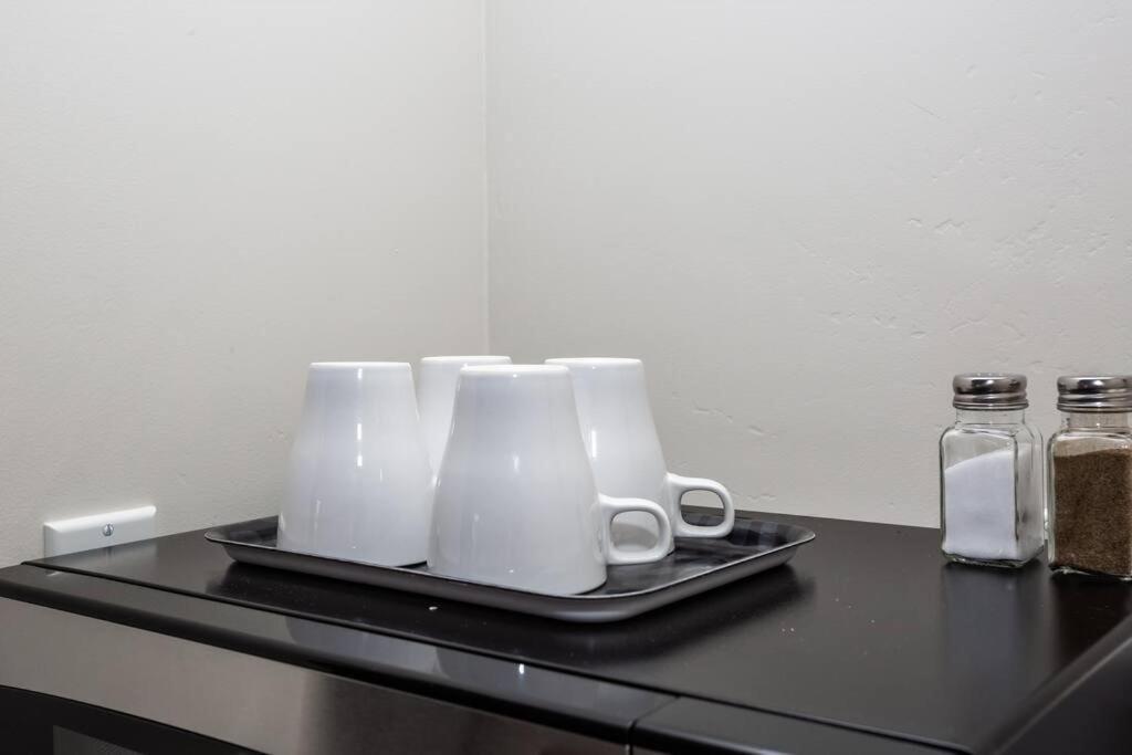 Studio With Large Balcony- San Diego Gateway מראה חיצוני תמונה