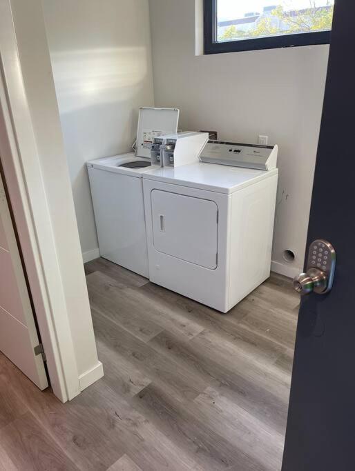 Studio With Large Balcony- San Diego Gateway מראה חיצוני תמונה